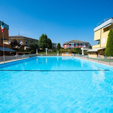Appartamento Garden Ville Sirmione Exterior photo