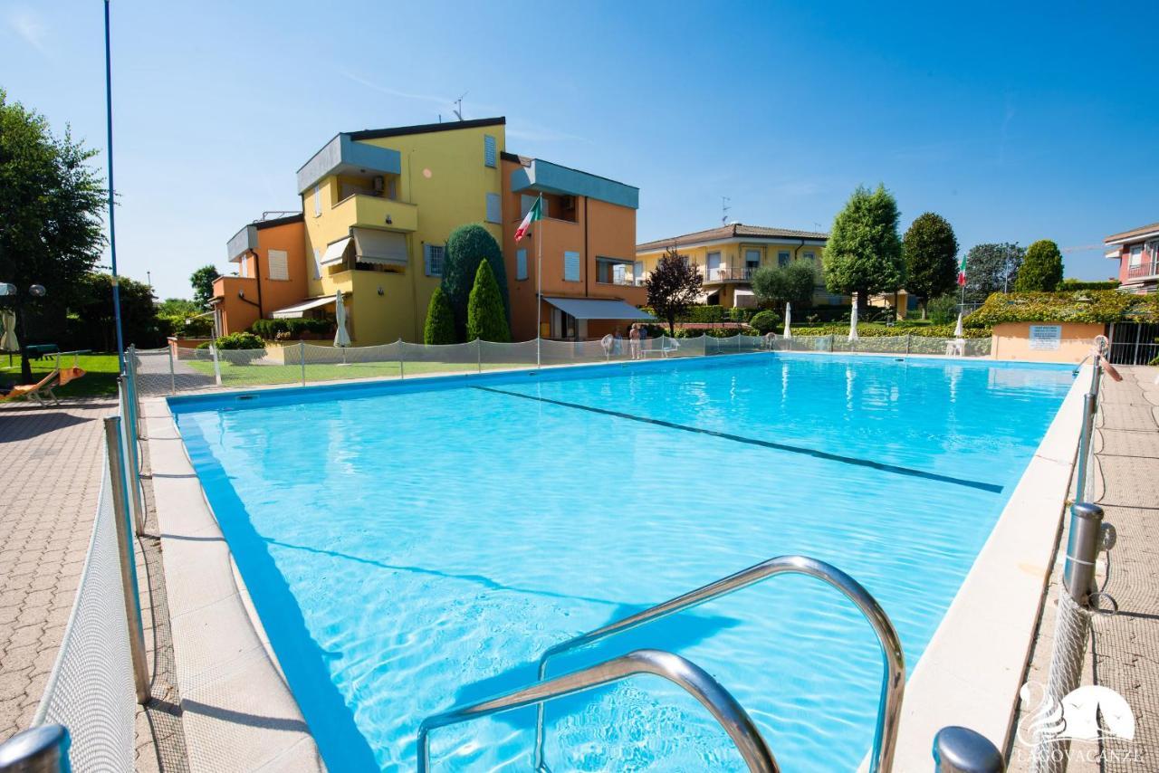 Appartamento Garden Ville Sirmione Exterior photo